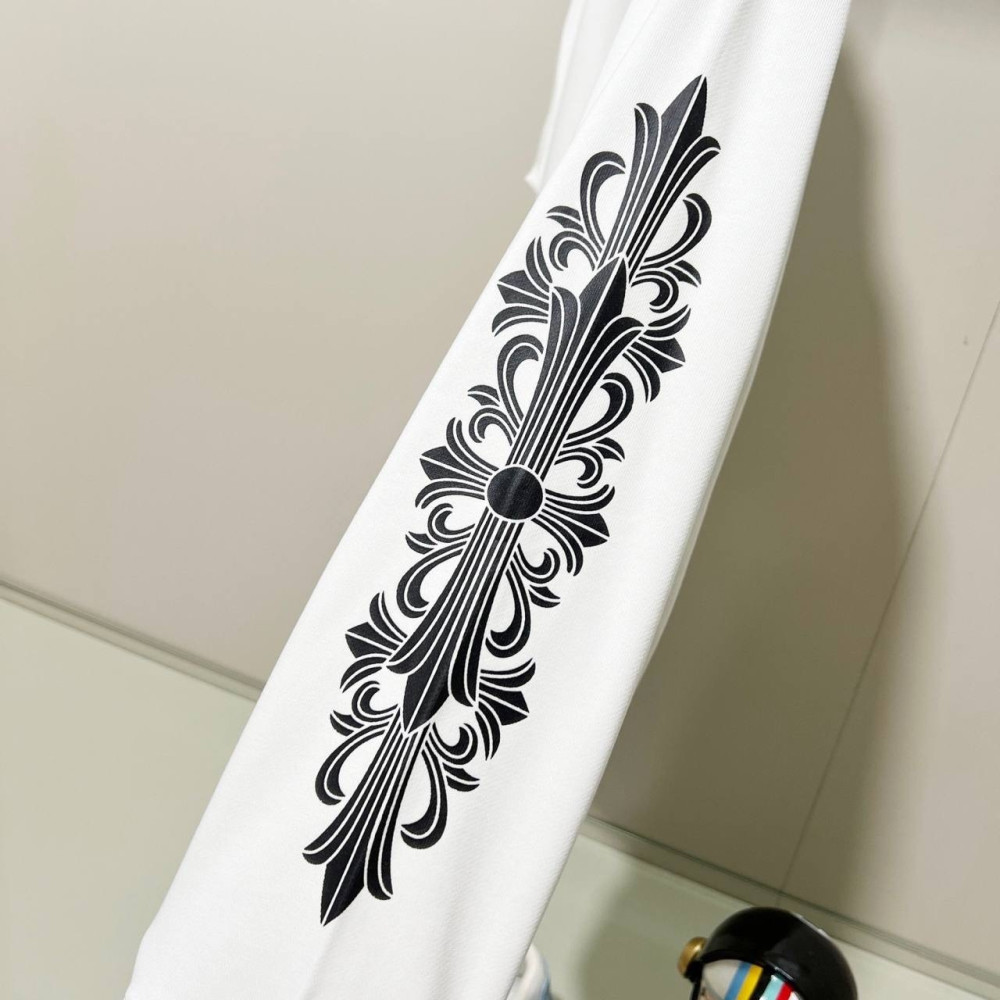 СВИТШОТ белый купить в Интернет-магазине Садовод База - цена 9500 руб Садовод интернет-каталог