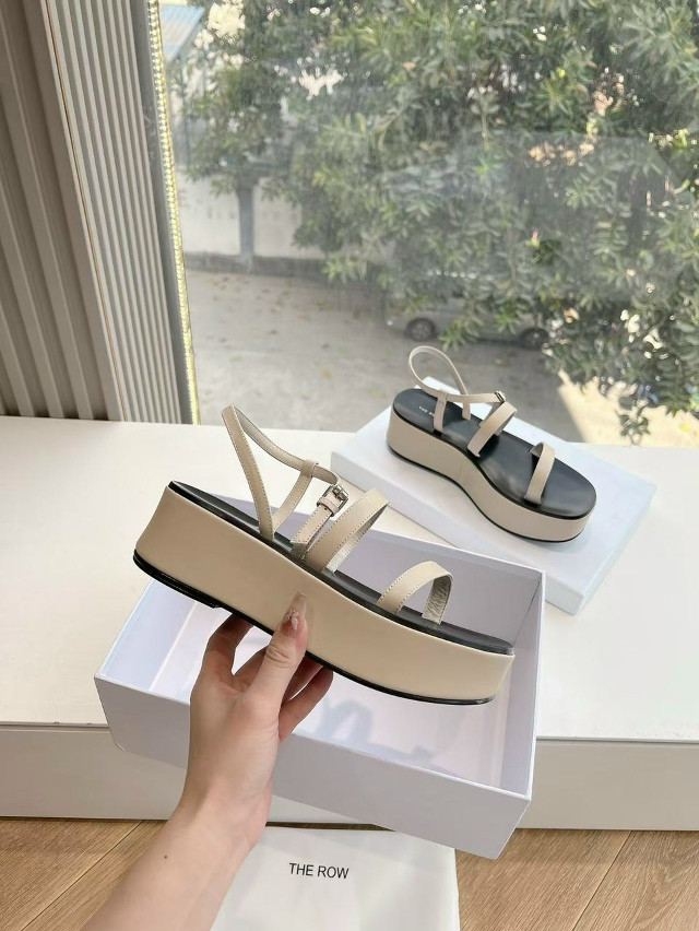 Босоножки женские бежевые купить в Интернет-магазине Садовод База - цена 11000 руб Садовод интернет-каталог