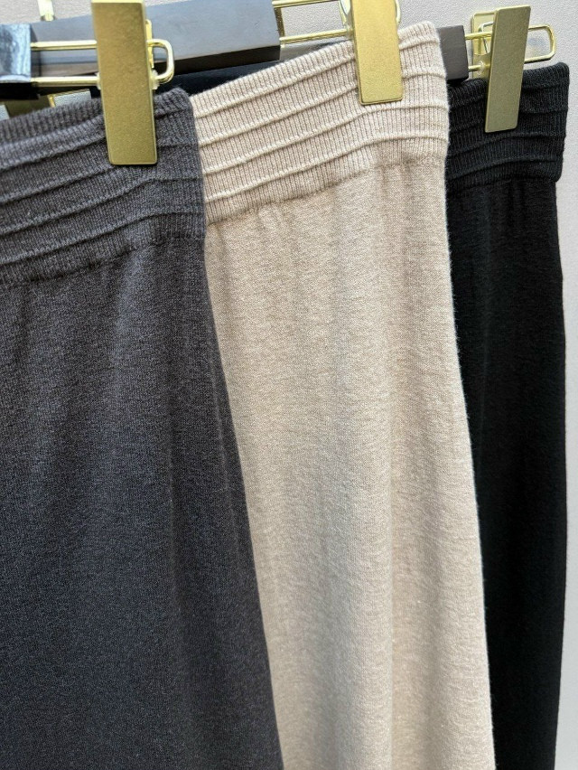 ЮБКА бежевая купить в Интернет-магазине Садовод База - цена 1400 руб Садовод интернет-каталог