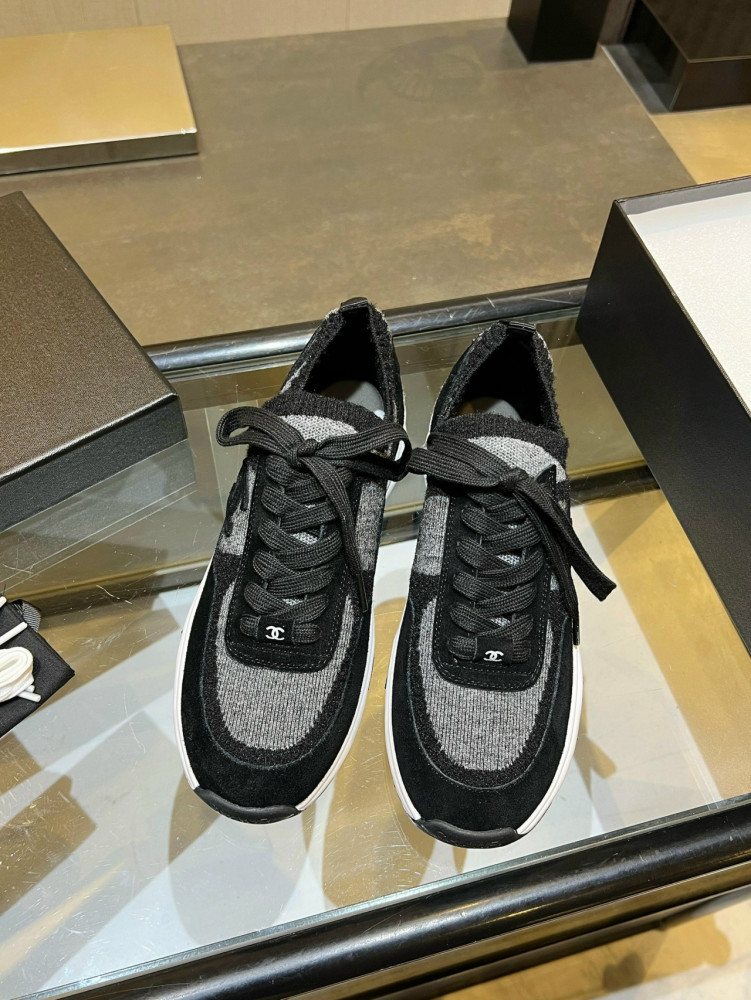 Кроссовки женские черные купить в Интернет-магазине Садовод База - цена 12000 руб Садовод интернет-каталог