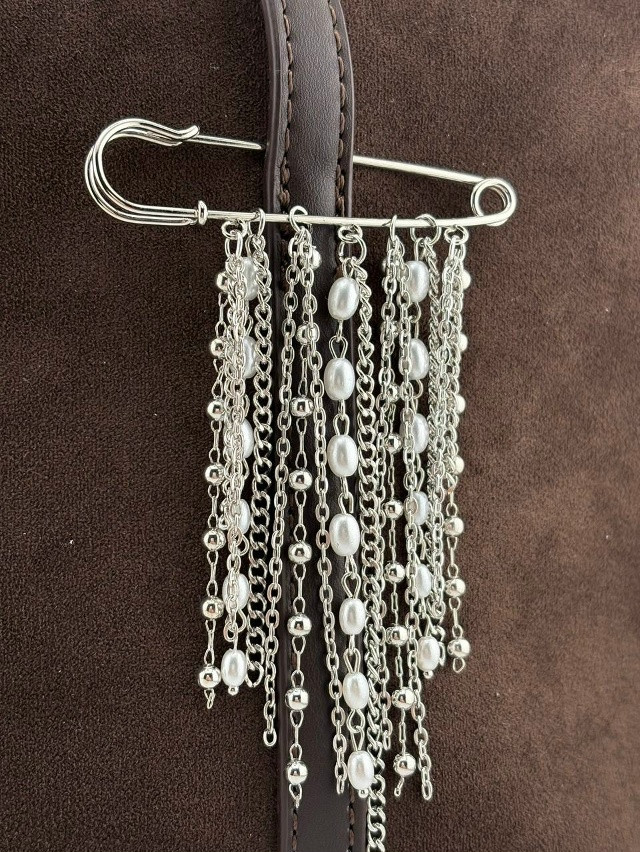 ✨ Брошь-булавка с цепями купить в Интернет-магазине Садовод База - цена 200 руб Садовод интернет-каталог