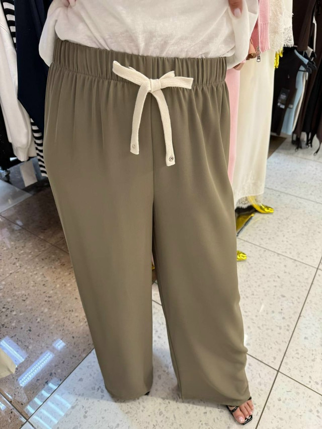 Женские брюки коричневые купить в Интернет-магазине Садовод База - цена 11000 руб Садовод интернет-каталог