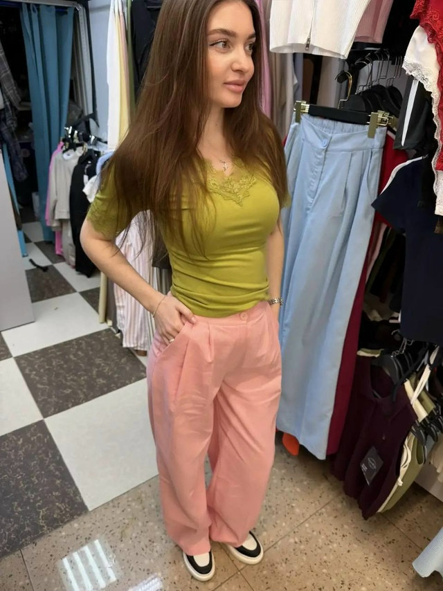 Женские брюки розовые купить в Интернет-магазине Садовод База - цена 1700 руб Садовод интернет-каталог