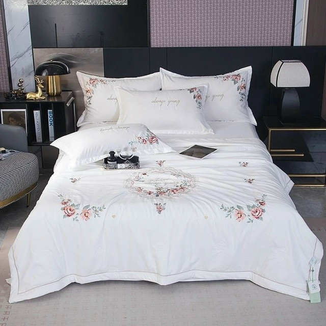 Постельное белье с готовым одеялом купить в Интернет-магазине Садовод База - цена 3300 руб Садовод интернет-каталог