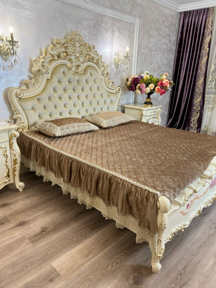 Покрывало на кровать с воланами с двух сторон и с двумя наволочками купить в Интернет-магазине Садовод База - цена 4100 руб Садовод интернет-каталог