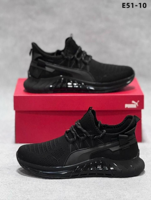 Кроссовки черные