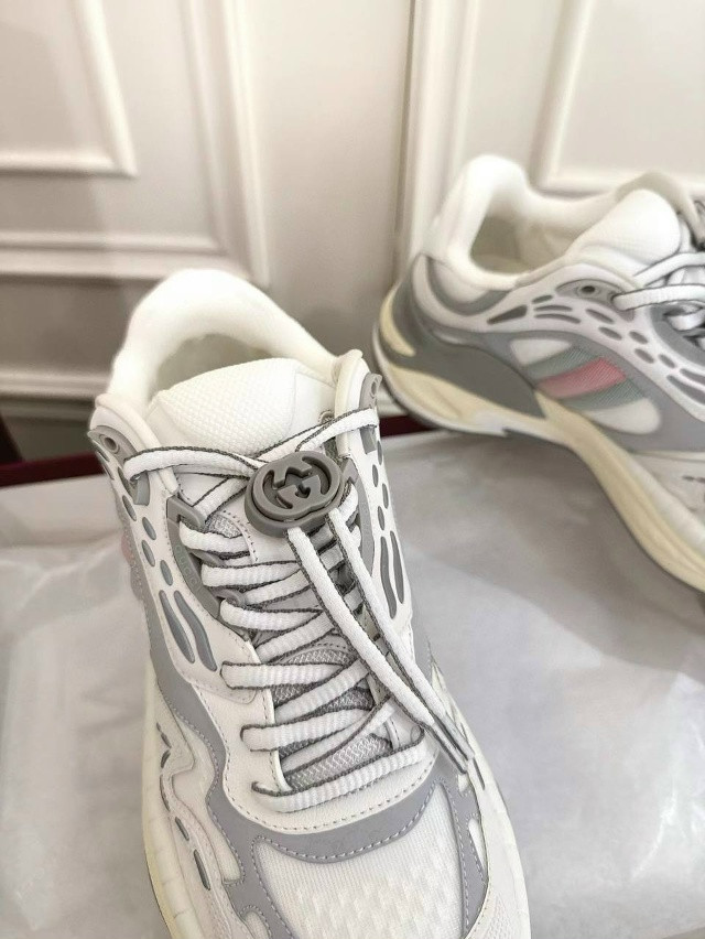 Кроссовки женские белые купить в Интернет-магазине Садовод База - цена 19500 руб Садовод интернет-каталог