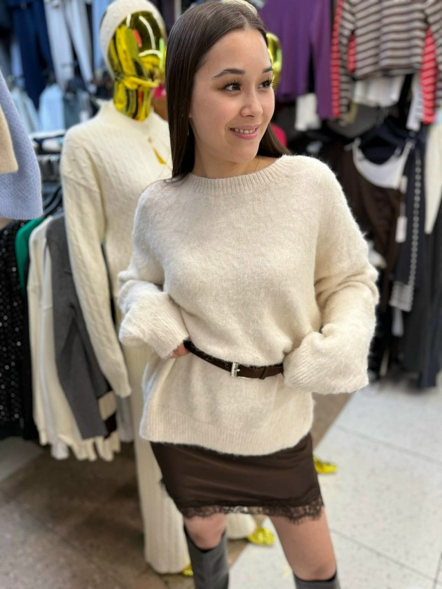 Свитер женский молочный купить в Интернет-магазине Садовод База - цена 1500 руб Садовод интернет-каталог