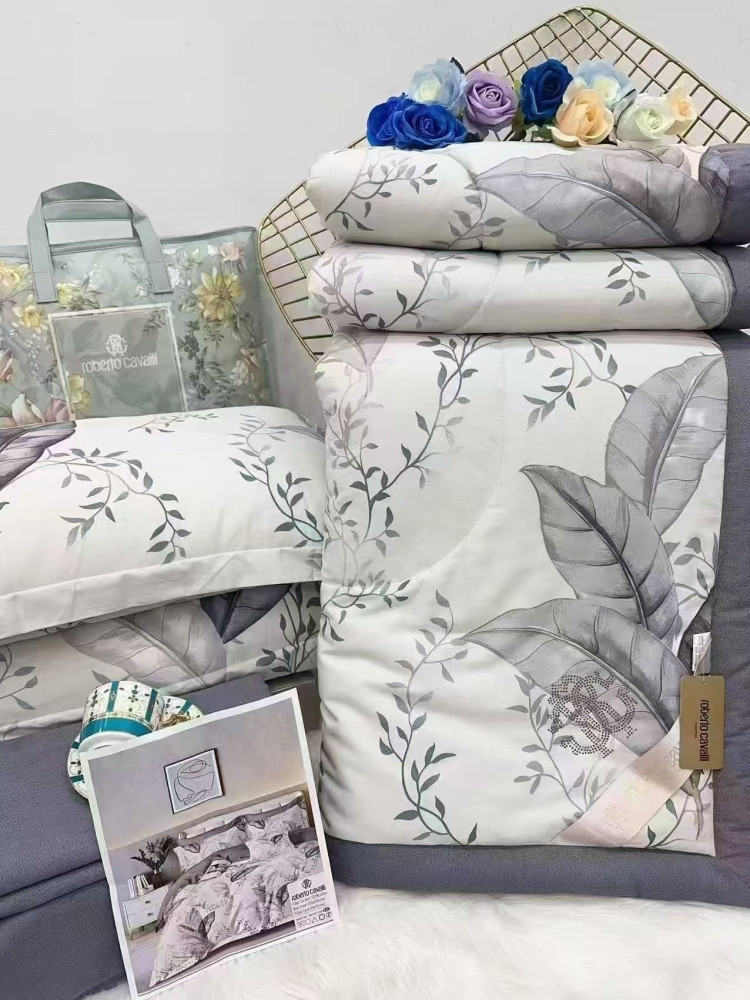 Семейные Комплекты постельного белья с готовым одеялом купить в Интернет-магазине Садовод База - цена 4200 руб Садовод интернет-каталог