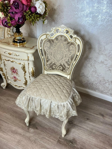 Сидушки на стулья на прорезиненной основе с завязками к спинке стула САДОВОД официальный интернет-каталог