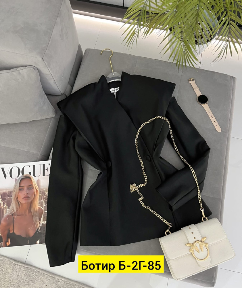 Женский пиджак черный