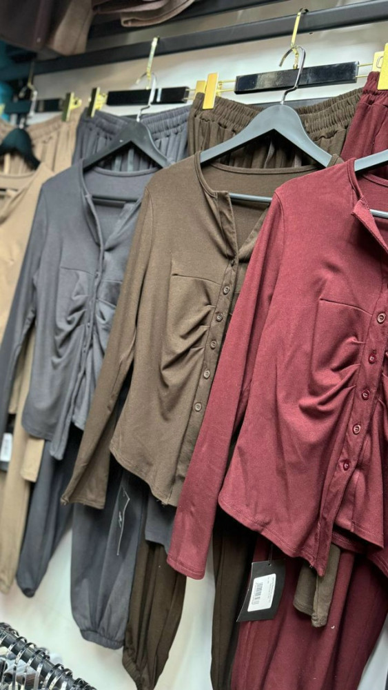 Женский костюм коричневый купить в Интернет-магазине Садовод База - цена 2400 руб Садовод интернет-каталог