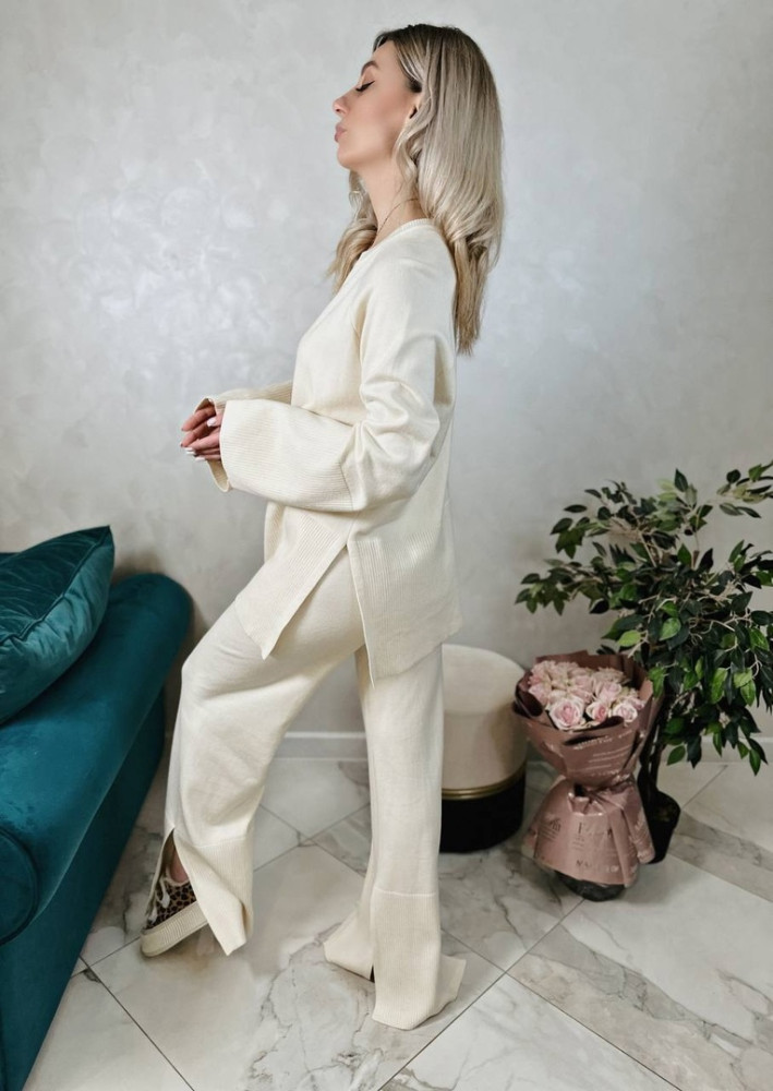 костюм белый купить в Интернет-магазине Садовод База - цена 1500 руб Садовод интернет-каталог