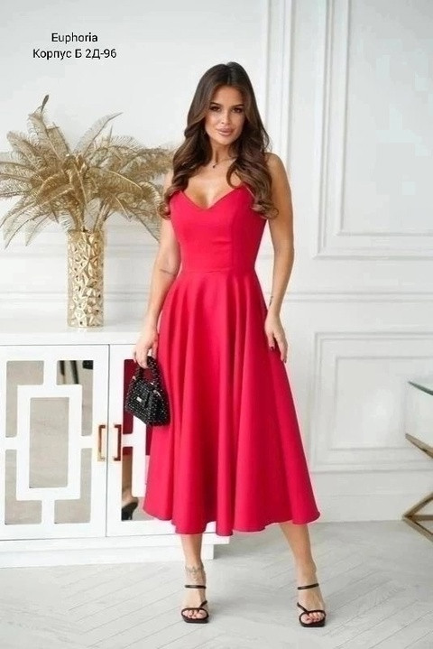 Изящное нарядное женское платье на купить в Интернет-магазине Садовод База - цена 1100 руб Садовод интернет-каталог