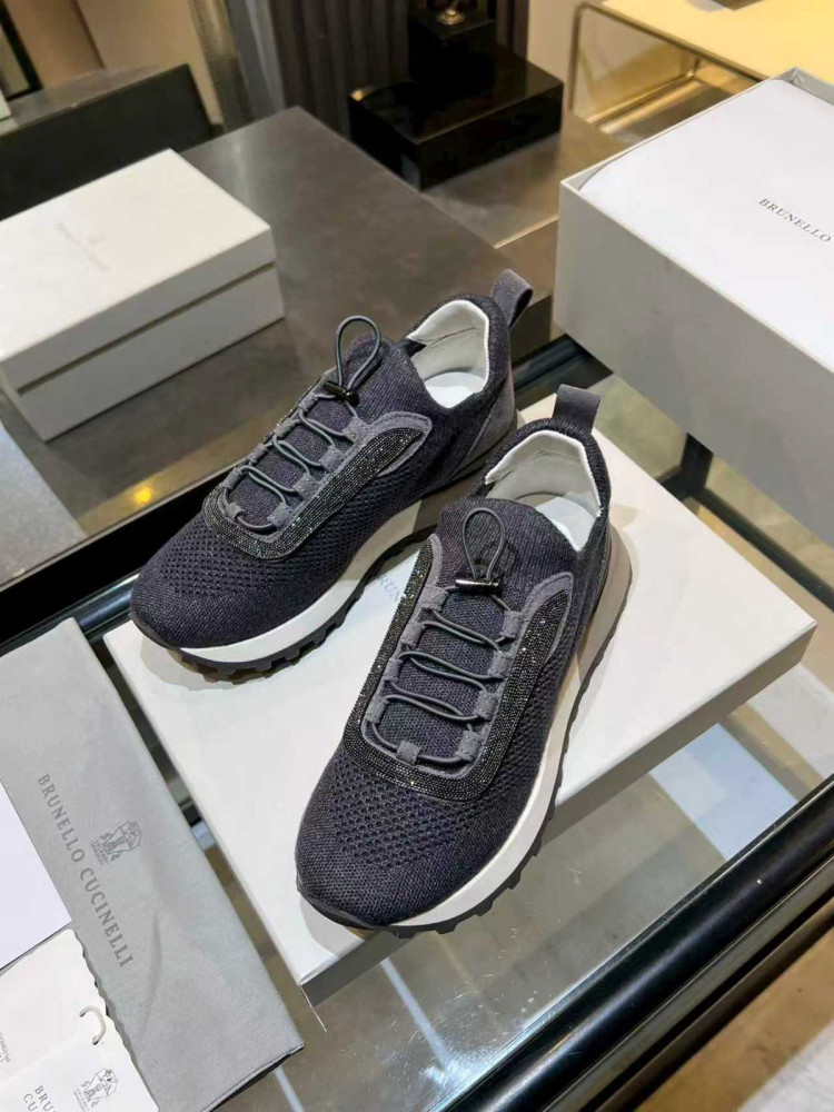 Кроссовки женские фиолетовые купить в Интернет-магазине Садовод База - цена 12000 руб Садовод интернет-каталог