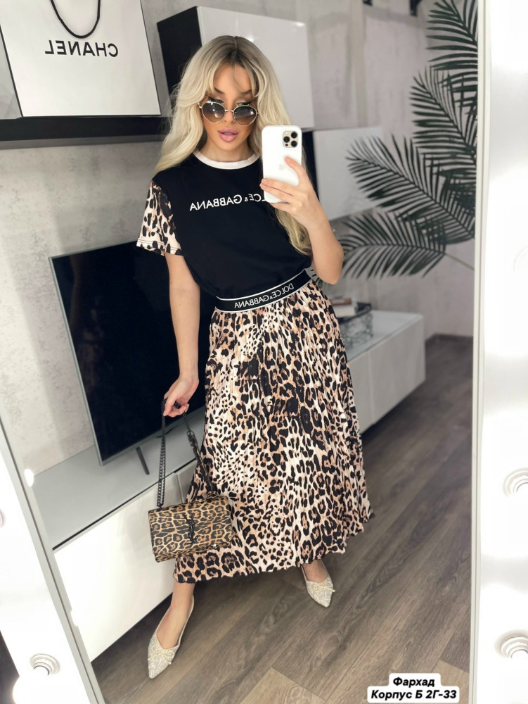 Нежный и стильный леопардовый костюм ( DOLCE & GABBANA ) Футболка+юбка поможет вам оставаться в тренде этим летом купить в Интернет-магазине Садовод База - цена 1600 руб Садовод интернет-каталог