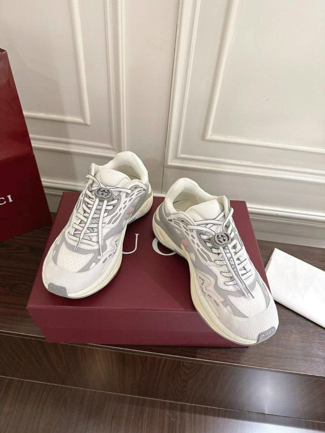 Кроссовки женские белые купить в Интернет-магазине Садовод База - цена 19500 руб Садовод интернет-каталог