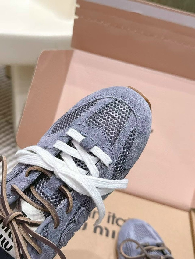 Кроссовки женские серые купить в Интернет-магазине Садовод База - цена 14000 руб Садовод интернет-каталог