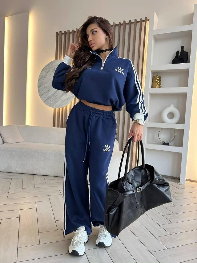 Женский костюм Без выбора цвета