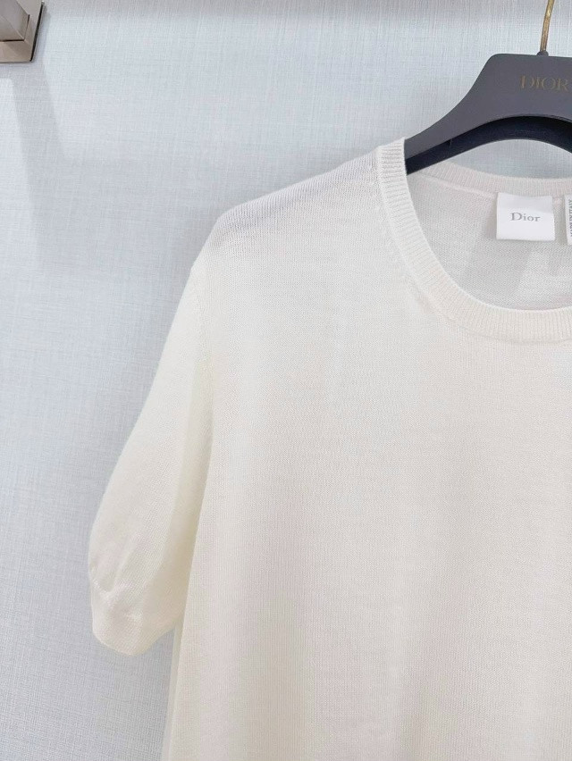 Женская футболка белая купить в Интернет-магазине Садовод База - цена 13000 руб Садовод интернет-каталог