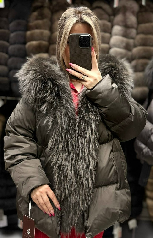 Зимняя куртка с натуральным  мехом енота и лисицы купить в Интернет-магазине Садовод База - цена 8500 руб Садовод интернет-каталог