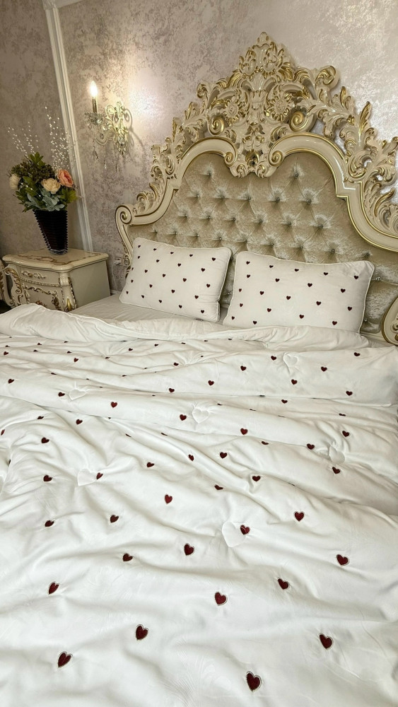 Одеяло зимнее с вышитыми сердечками купить в Интернет-магазине Садовод База - цена 3000 руб Садовод интернет-каталог