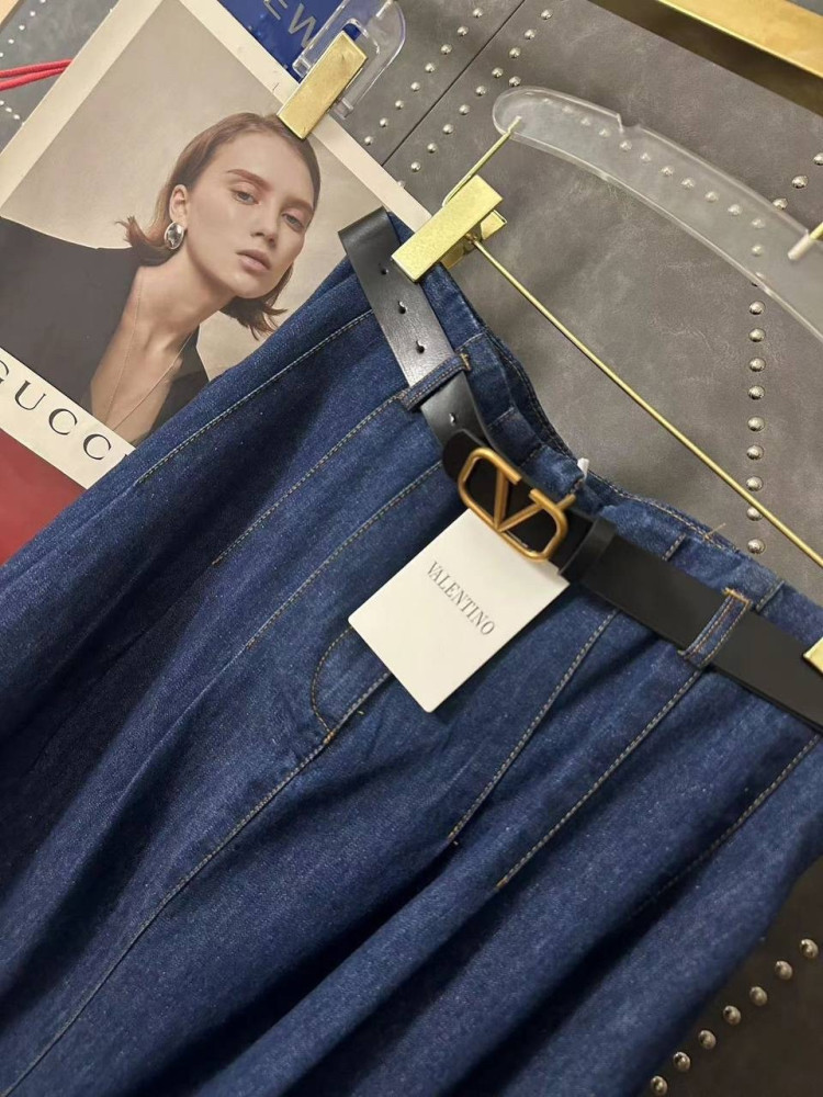 Джинсовая юбка синяя купить в Интернет-магазине Садовод База - цена 2100 руб Садовод интернет-каталог
