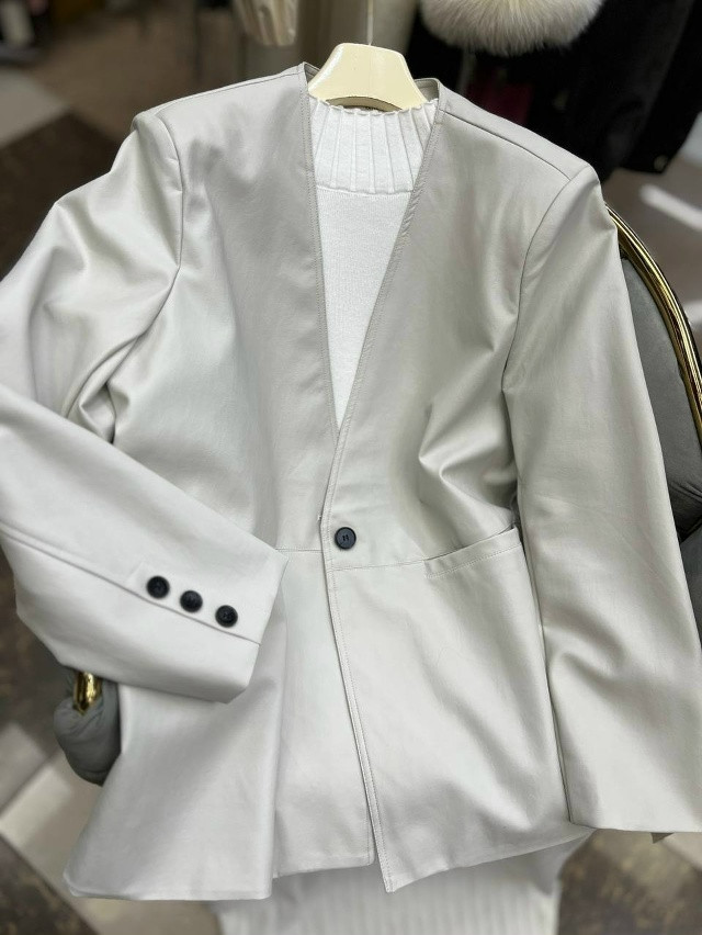 Женский пиджак серый купить в Интернет-магазине Садовод База - цена 3300 руб Садовод интернет-каталог