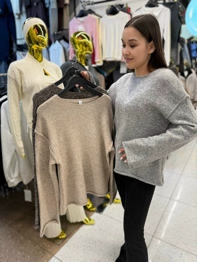 Свитер женский бежевый купить в Интернет-магазине Садовод База - цена 1250 руб Садовод интернет-каталог