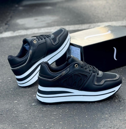 Кроссовки САДОВОД официальный интернет-каталог