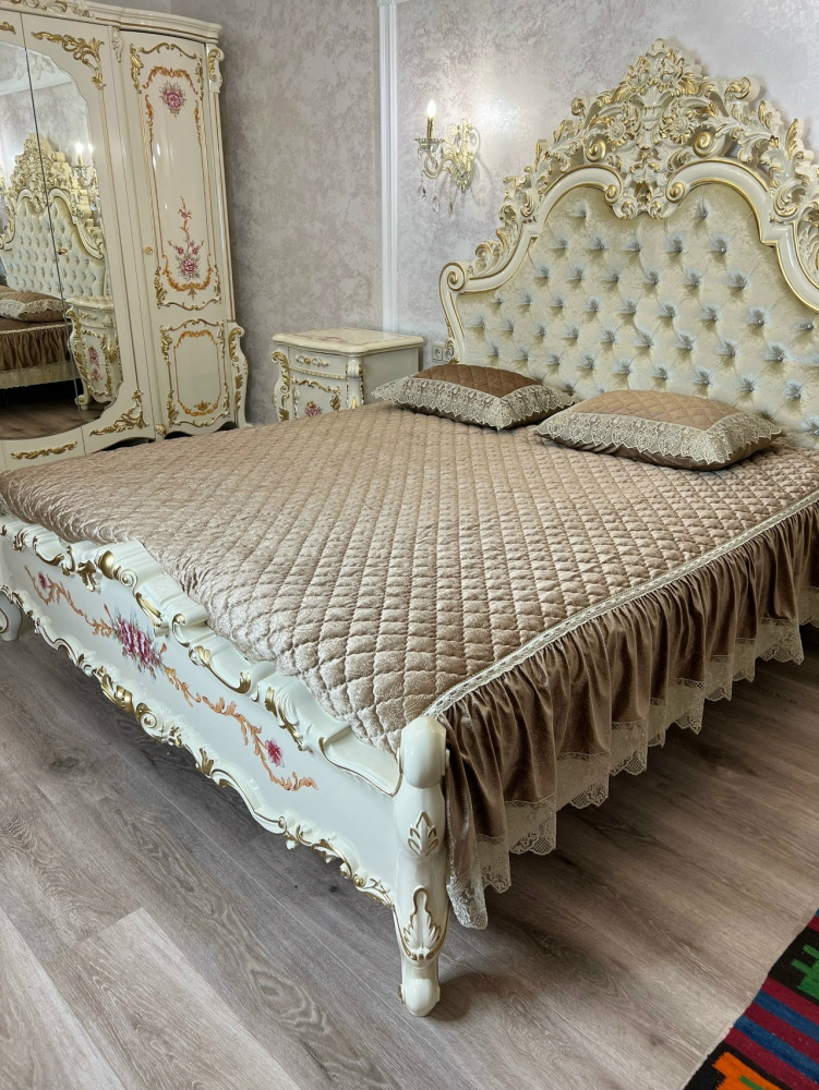 Покрывало на кровать с воланами с двух сторон и с двумя наволочками купить в Интернет-магазине Садовод База - цена 4100 руб Садовод интернет-каталог