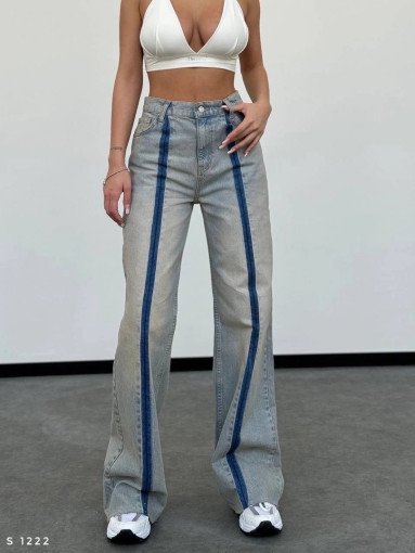 светлые модные джинсы с красивой посадкой. Легкие, мягкие и стильные САДОВОД официальный интернет-каталог