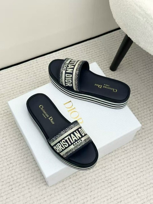 Шлепки купить в Интернет-магазине Садовод База - цена 7500 руб Садовод интернет-каталог