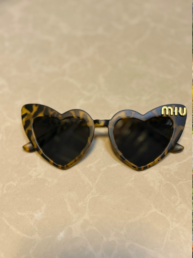 Детские солнцезащитные очки Miumiiu купить в Интернет-магазине Садовод База - цена 350 руб Садовод интернет-каталог