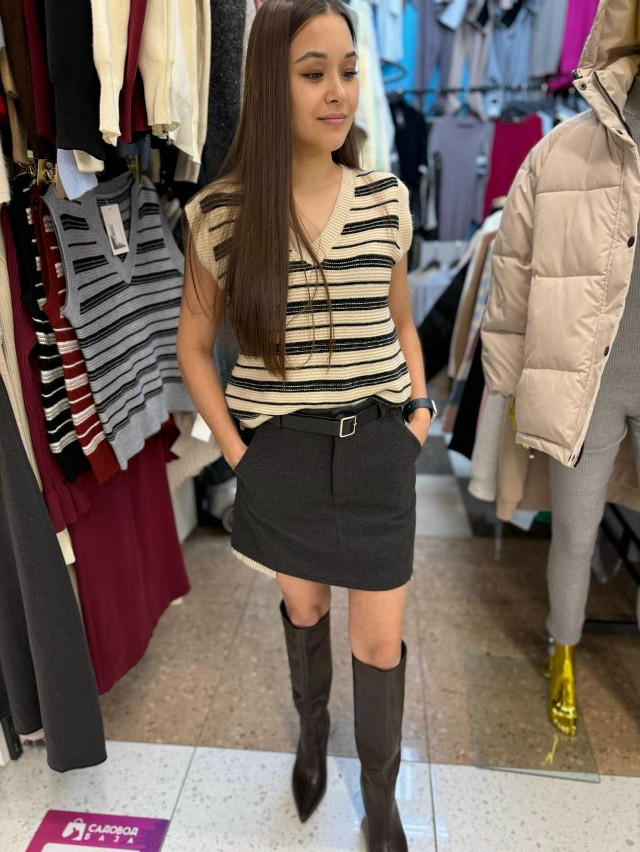 Жилетка женская бежевая купить в Интернет-магазине Садовод База - цена 900 руб Садовод интернет-каталог