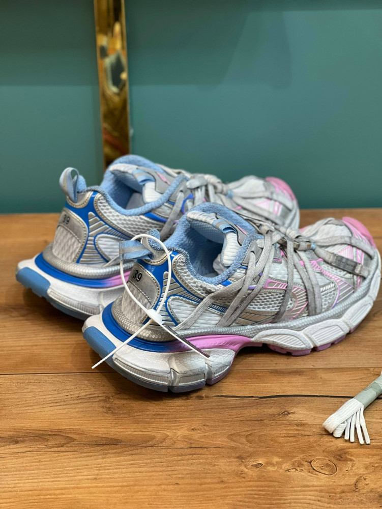 Кроссовки женские разноцветныйые купить в Интернет-магазине Садовод База - цена 21500 руб Садовод интернет-каталог