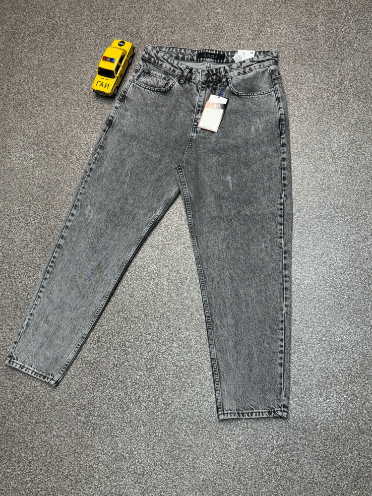Джинсы серые
