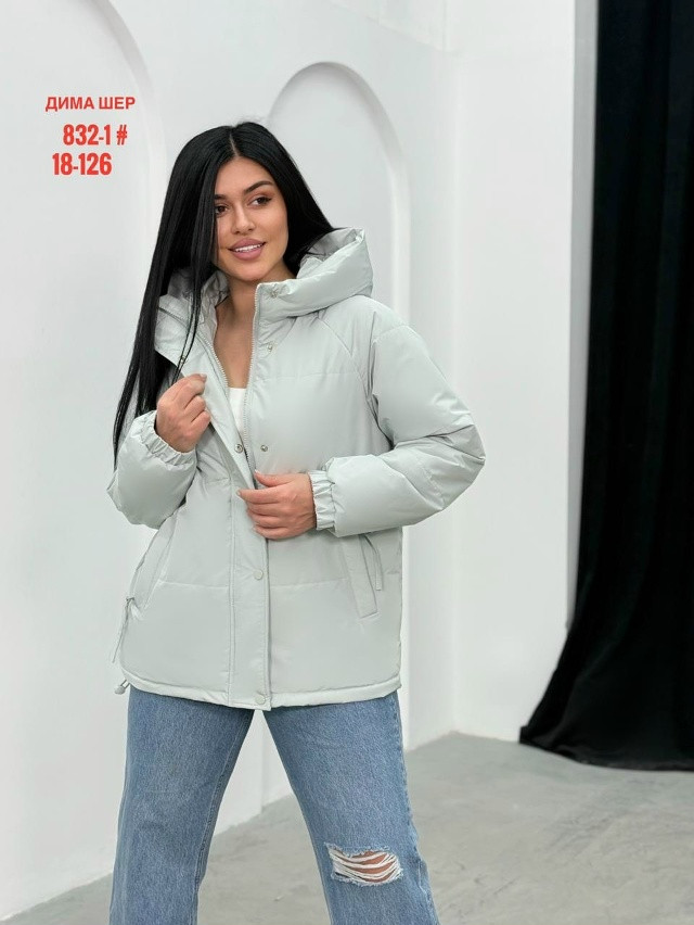 Куртка женская светло-серая