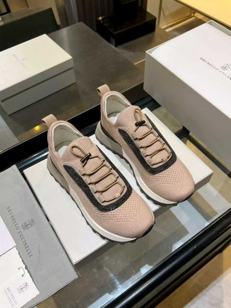 Кроссовки женские бежевые