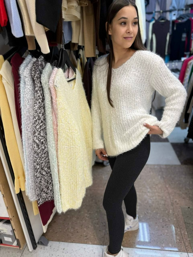 Свитер женский черный купить в Интернет-магазине Садовод База - цена 1200 руб Садовод интернет-каталог