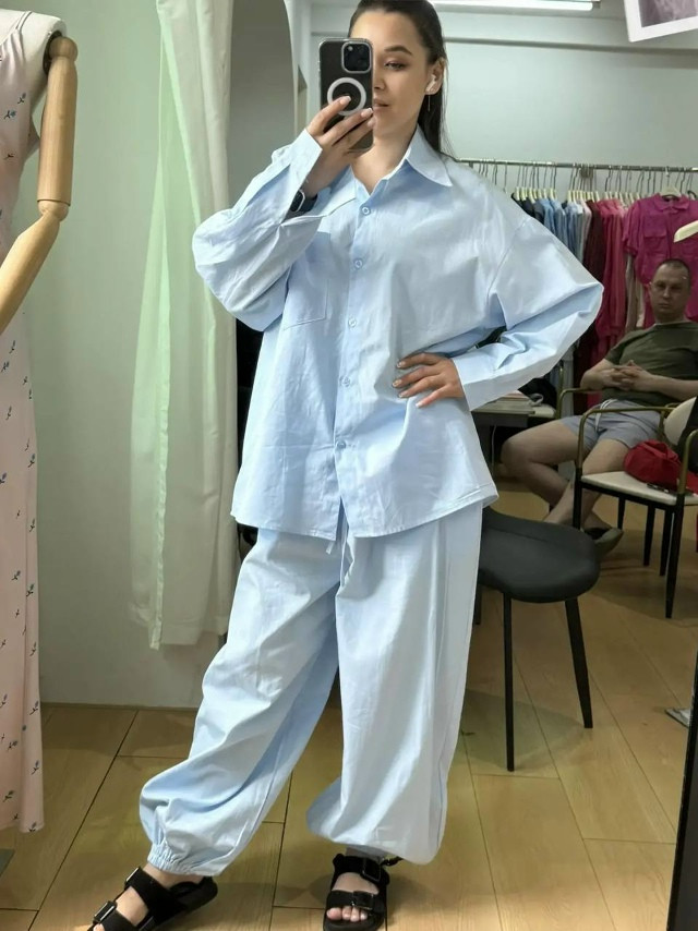 Женский костюм голубой