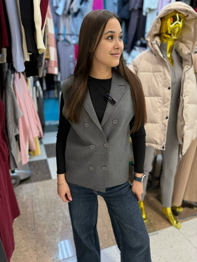 Жилетка женская серая купить в Интернет-магазине Садовод База - цена 1100 руб Садовод интернет-каталог