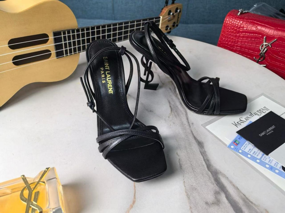 БОСОНОЖКИ НА КАБЛУКЕ купить в Интернет-магазине Садовод База - цена 10000 руб Садовод интернет-каталог