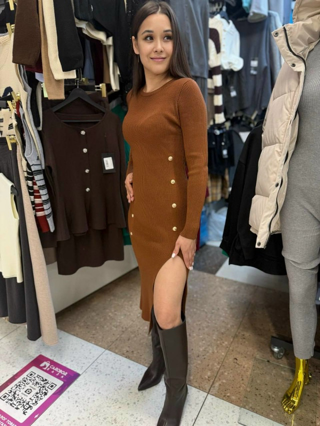 Платье коричневое