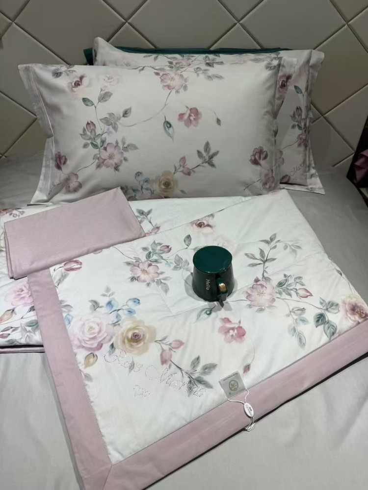 Семейный комплект постельного белья купить в Интернет-магазине Садовод База - цена 5200 руб Садовод интернет-каталог