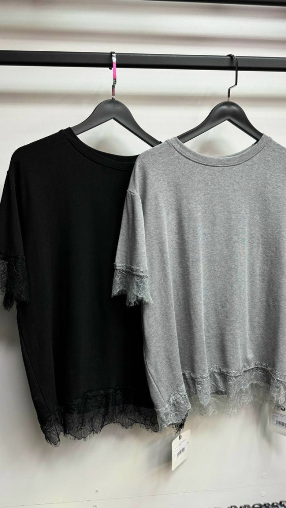 Женская футболка серая