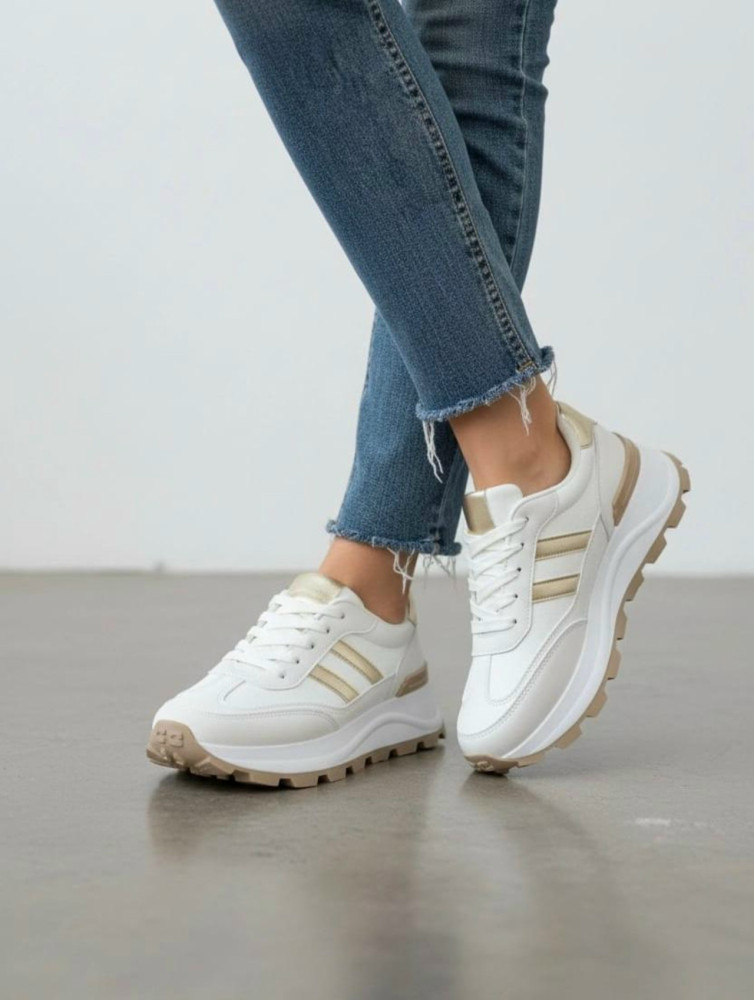 Кроссовки женские белые купить в Интернет-магазине Садовод База - цена 1200 руб Садовод интернет-каталог