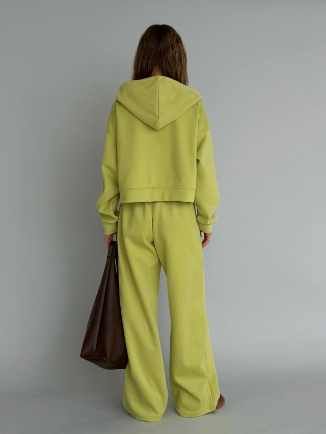 Спортивный женский костюм зеленый купить в Интернет-магазине Садовод База - цена 2900 руб Садовод интернет-каталог