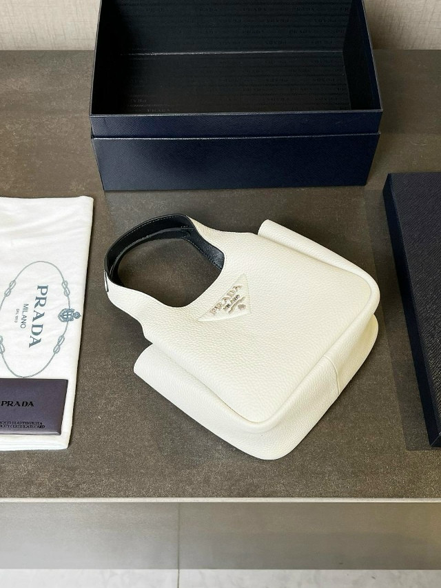 Сумка белая купить в Интернет-магазине Садовод База - цена 23000 руб Садовод интернет-каталог