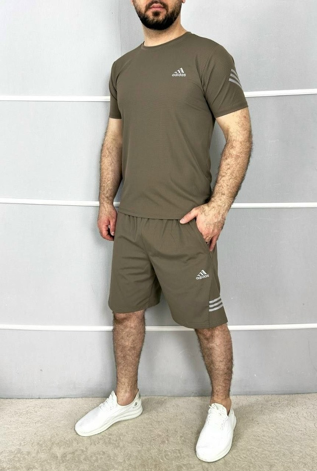 СПОРТИВНЫЙ КОСТЮМ